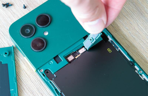 Обзор Fairphone 6: модульного смартфона, который можно ремонтировать самому Обзор Fairphone 6: модульного смартфона, который можно ремонтировать самому