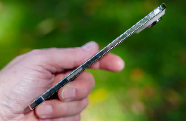 Обзор Apple iPhone Air: почти экспериментального смартфона с очень тонким корпусом Обзор Apple iPhone Air: почти экспериментального смартфона с очень тонким корпусом