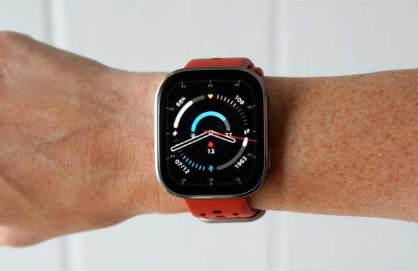 Обзор Amazfit Bip 6: недорогих умных часов с огромным AMOLED-экраном