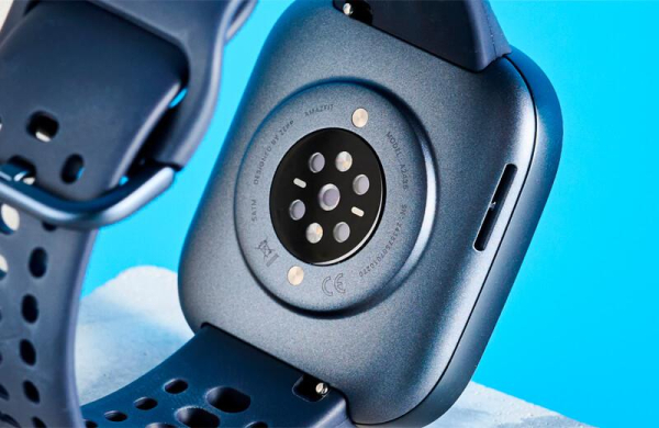 Обзор Amazfit Bip 6: недорогих умных часов с огромным AMOLED-экраном